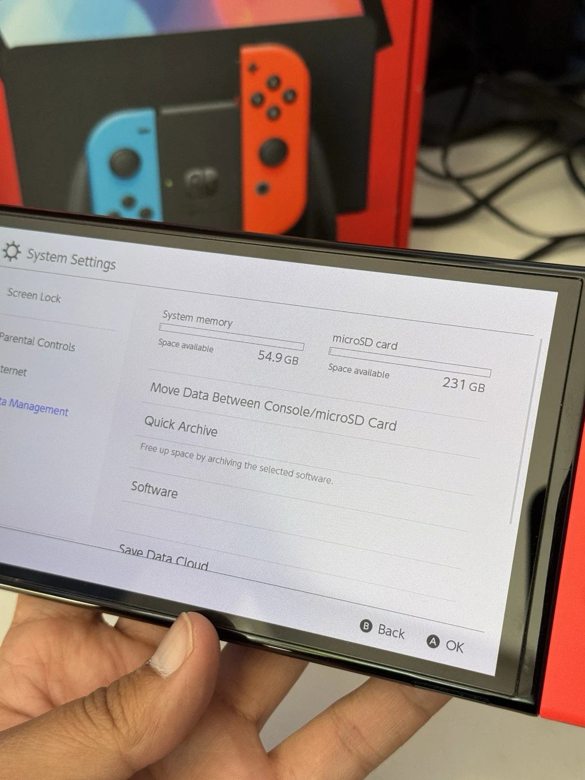Nintendo Switch OLED + 256GB SD + 2 Controller
